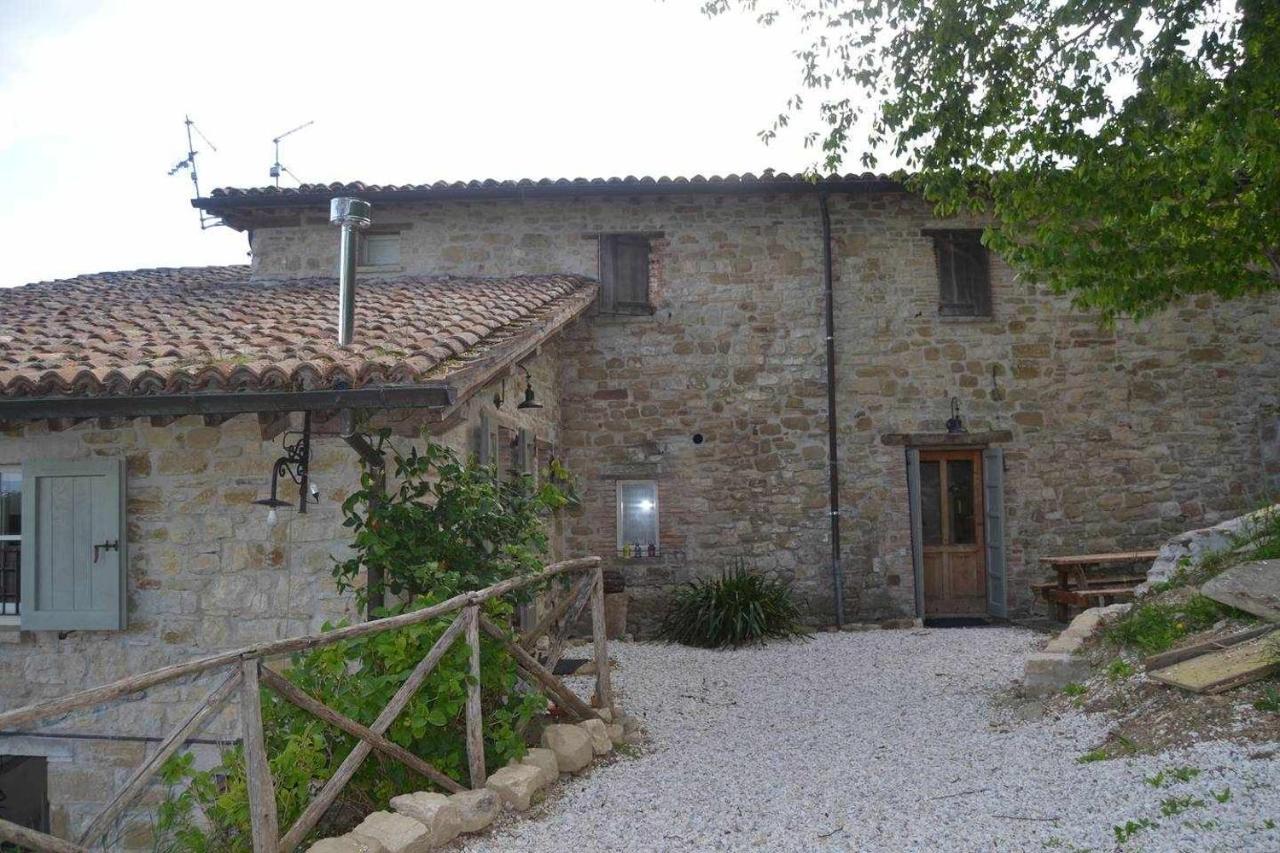 Vila Agriturismo Montesalce Gubbio Exteriér fotografie